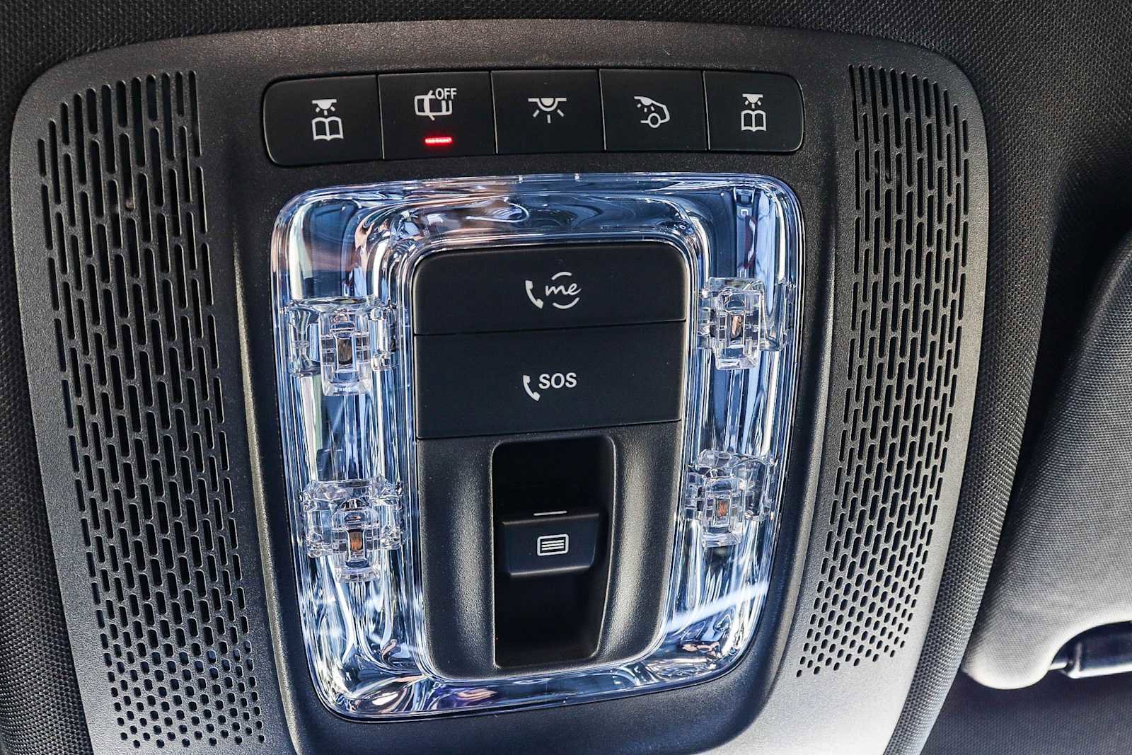 Used 2023 Mercedes-Benz GLB 250 4MATIC image 24