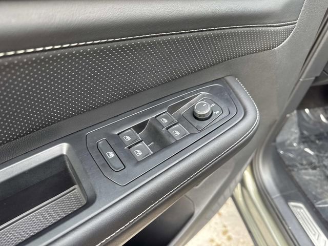 Certified 2025 Volkswagen Atlas SEL image 11
