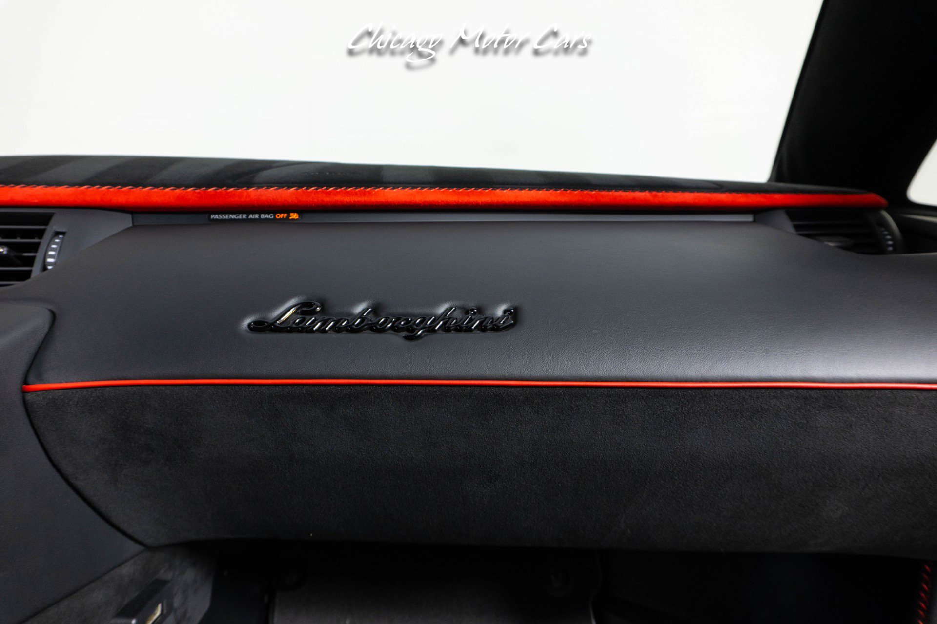 Used 2019 Lamborghini Aventador SVJ AWD/4WD image 38