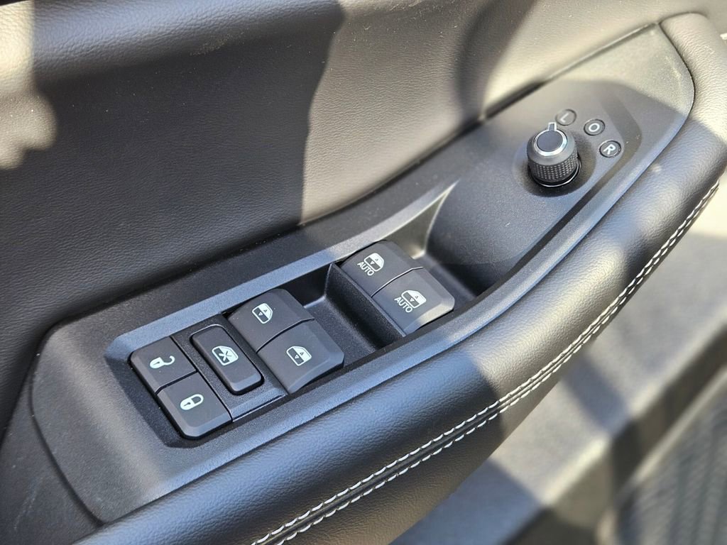 New 2025 Jeep Grand Cherokee Limited image 17