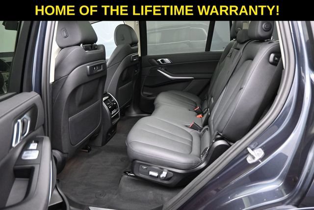 Used 2022 BMW X7 xDrive40i w/ Premium Package AWD/4WD image 37
