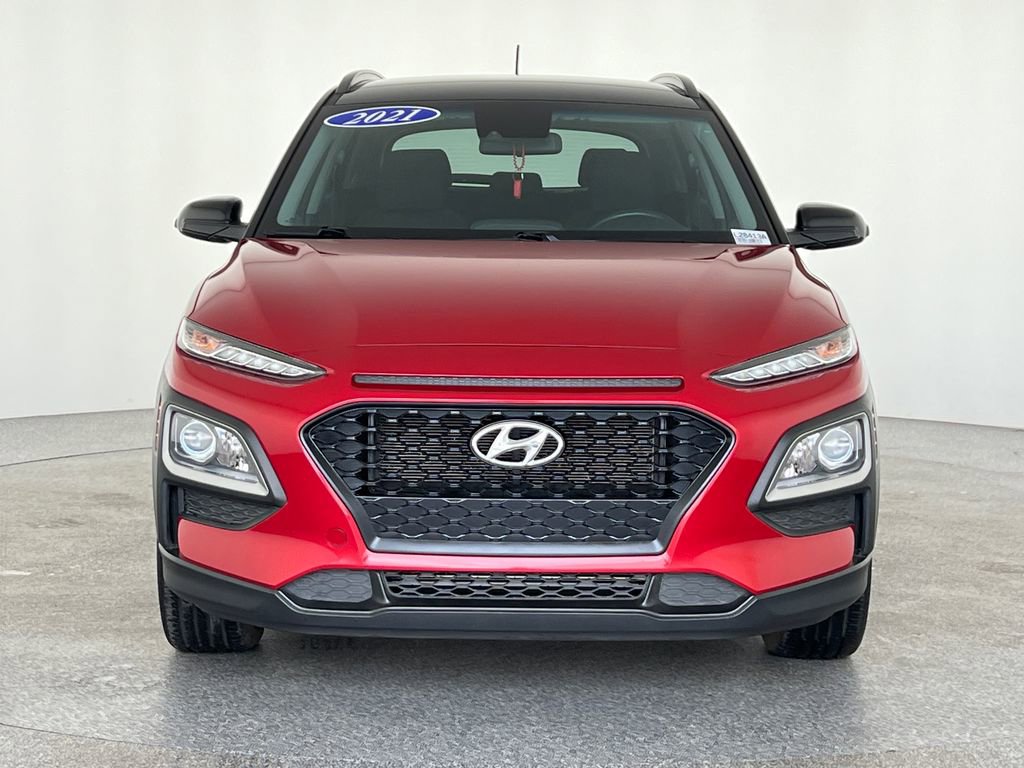 Used 2021 Hyundai Kona SEL w/ Winter Weather Package image 10