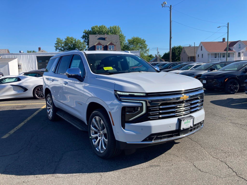 New 2026 Chevrolet Tahoe Premier w/ Sun And Tow Package AWD/4WD image 1