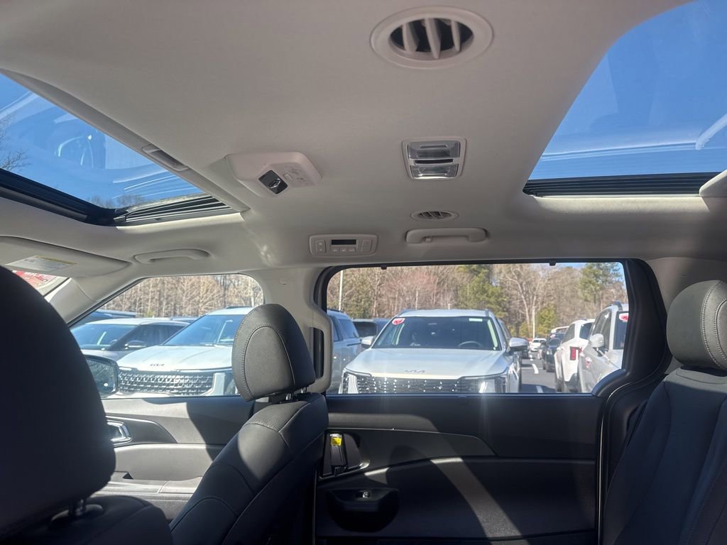 New 2026 Kia Carnival SX Prestige image 13