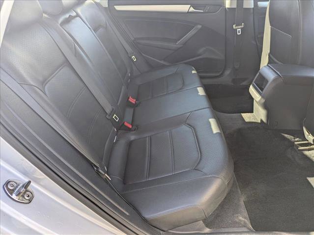 Used 2012 Volkswagen Passat 2.5 SE image 17