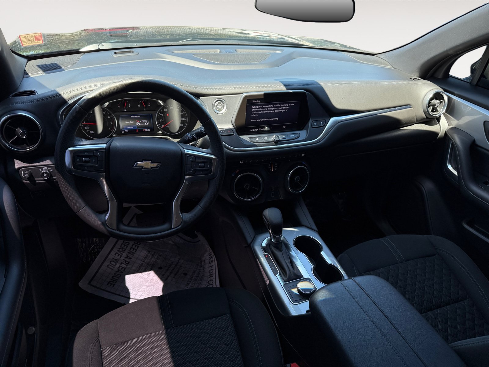 Used 2022 Chevrolet Blazer LT FWD image 15
