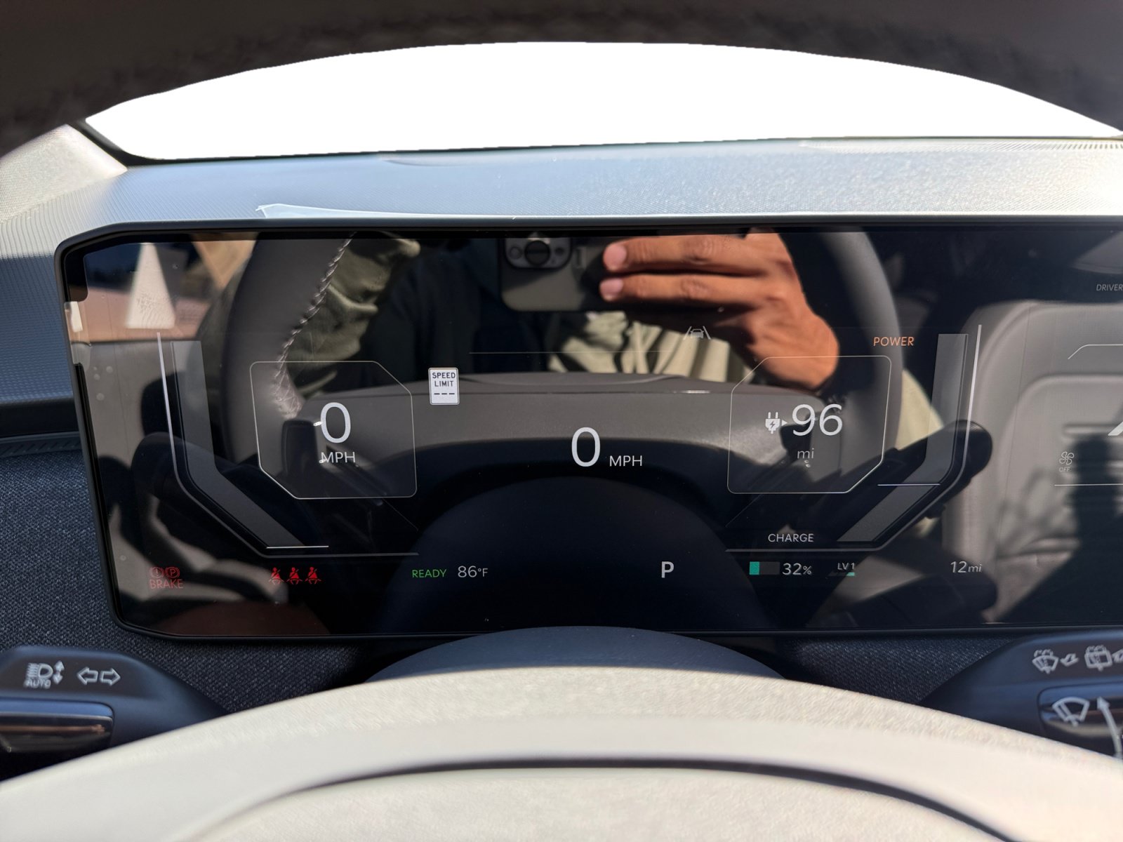 New 2027 Kia EV3 Wind FWD image 11