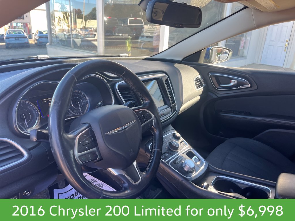 Used 2016 Chrysler 200 Limited w/ Convenience Group FWD image 20