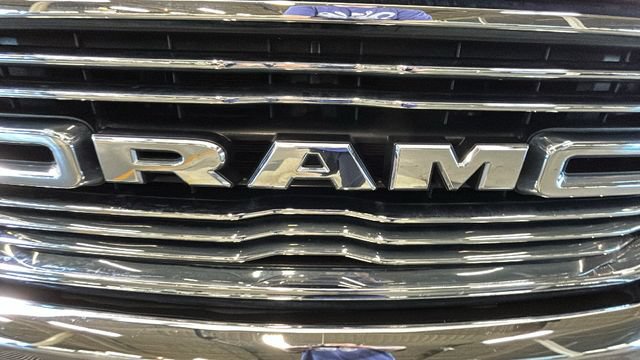 Used 2023 RAM 1500 Laramie AWD/4WD image 8