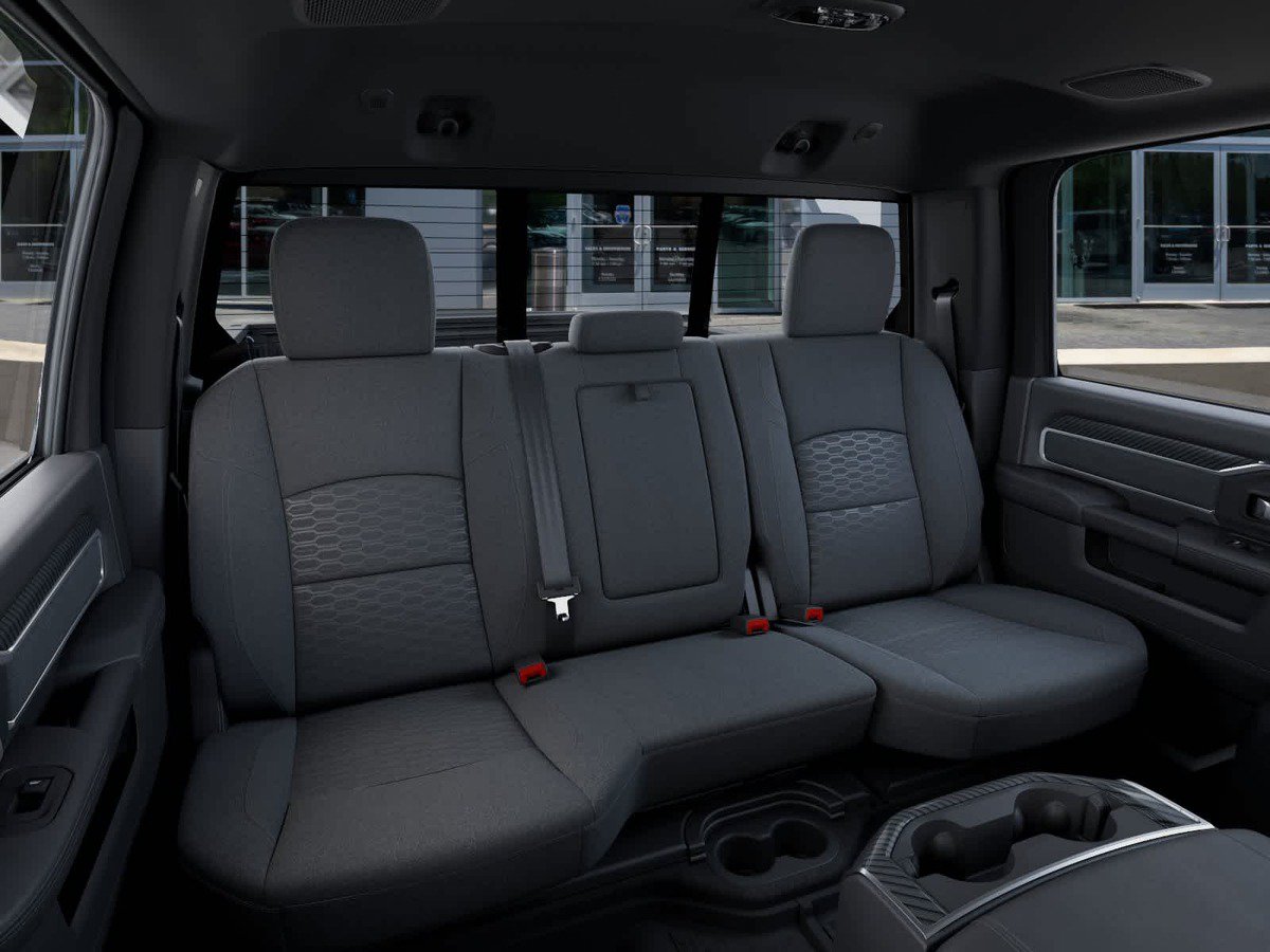 New 2026 RAM 2500 Big Horn AWD/4WD image 15