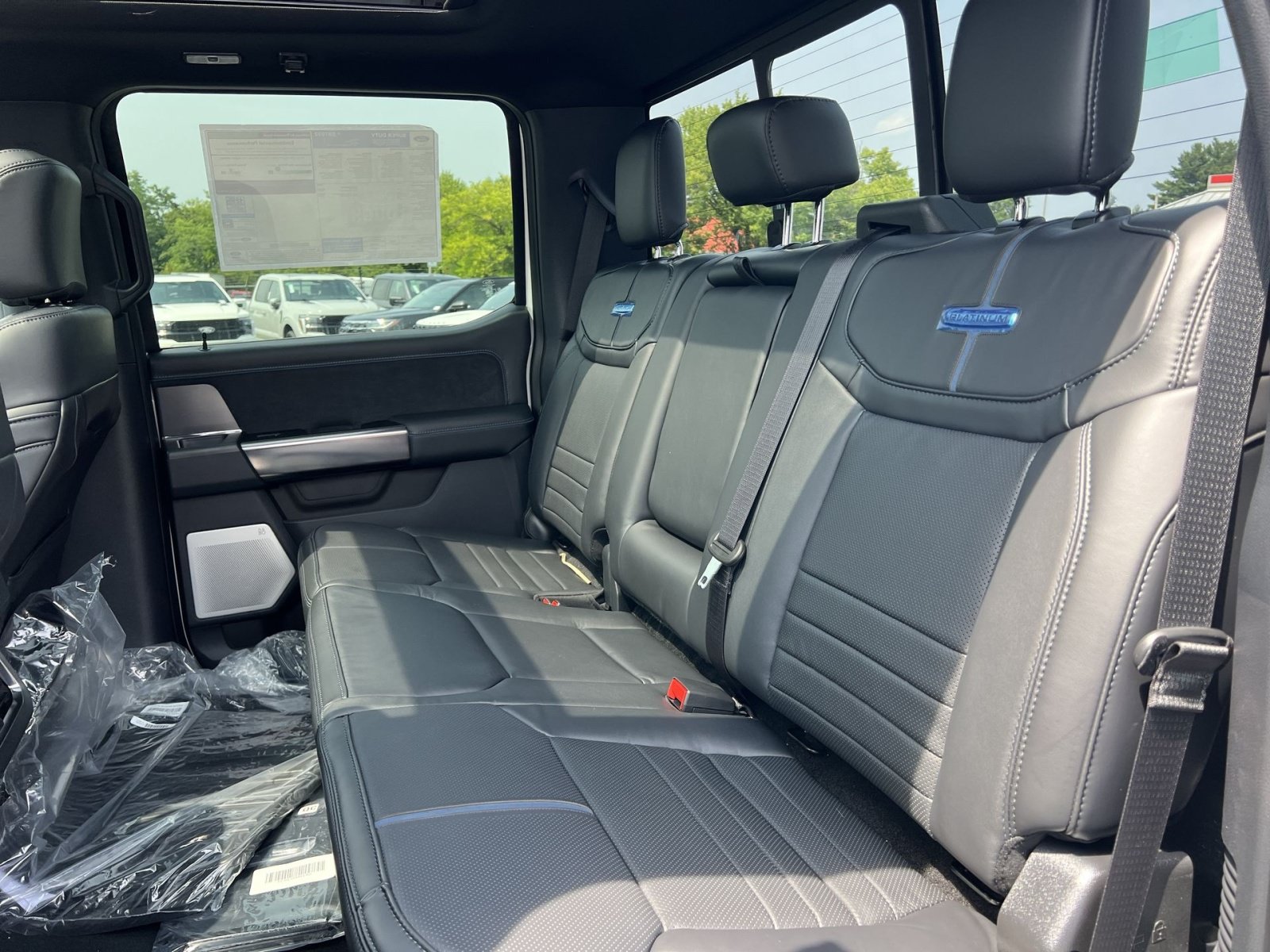 New 2026 Ford F450 Platinum w/ FX4 Off-Road Package AWD/4WD image 25