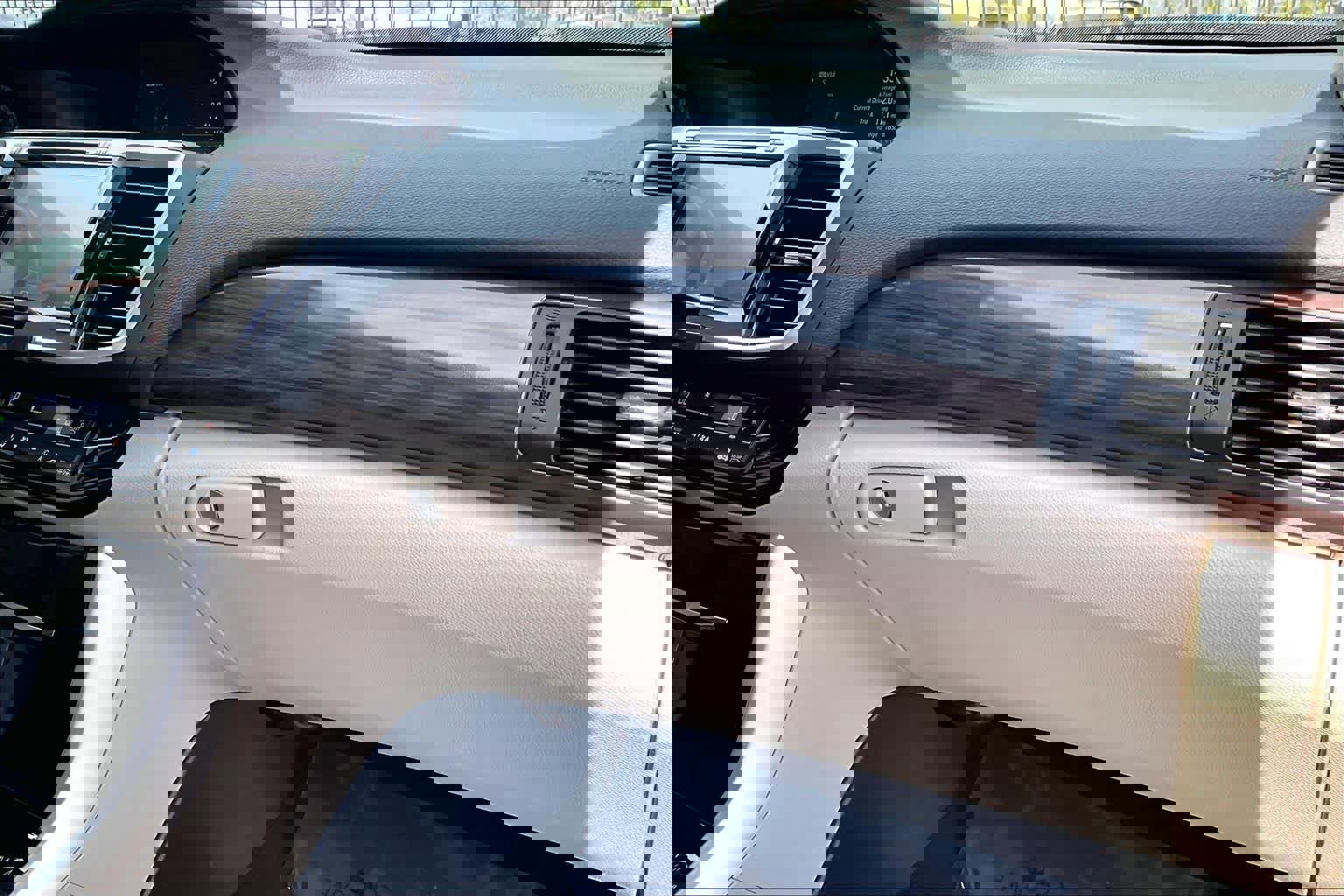 Used 2017 Honda Accord Touring image 18