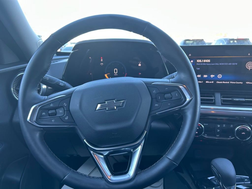 Used 2024 Chevrolet Trax ACTIV w/ Driver Confidence Package image 11