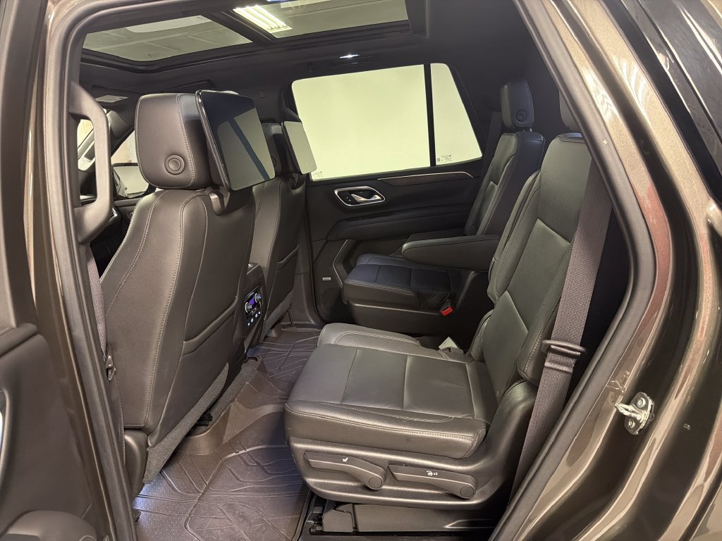 Used 2021 Chevrolet Tahoe Z71 w/ Rear Media and Nav Package AWD/4WD image 34