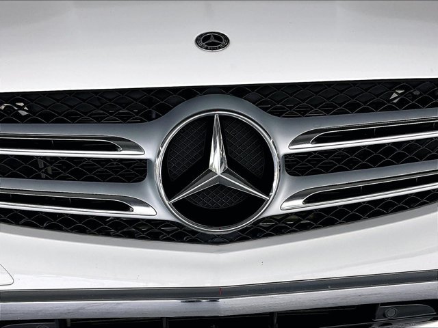 Used 2019 Mercedes-Benz GLC 300 4MATIC image 30