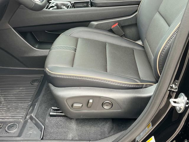 New 2026 Chevrolet Traverse High Country image 25