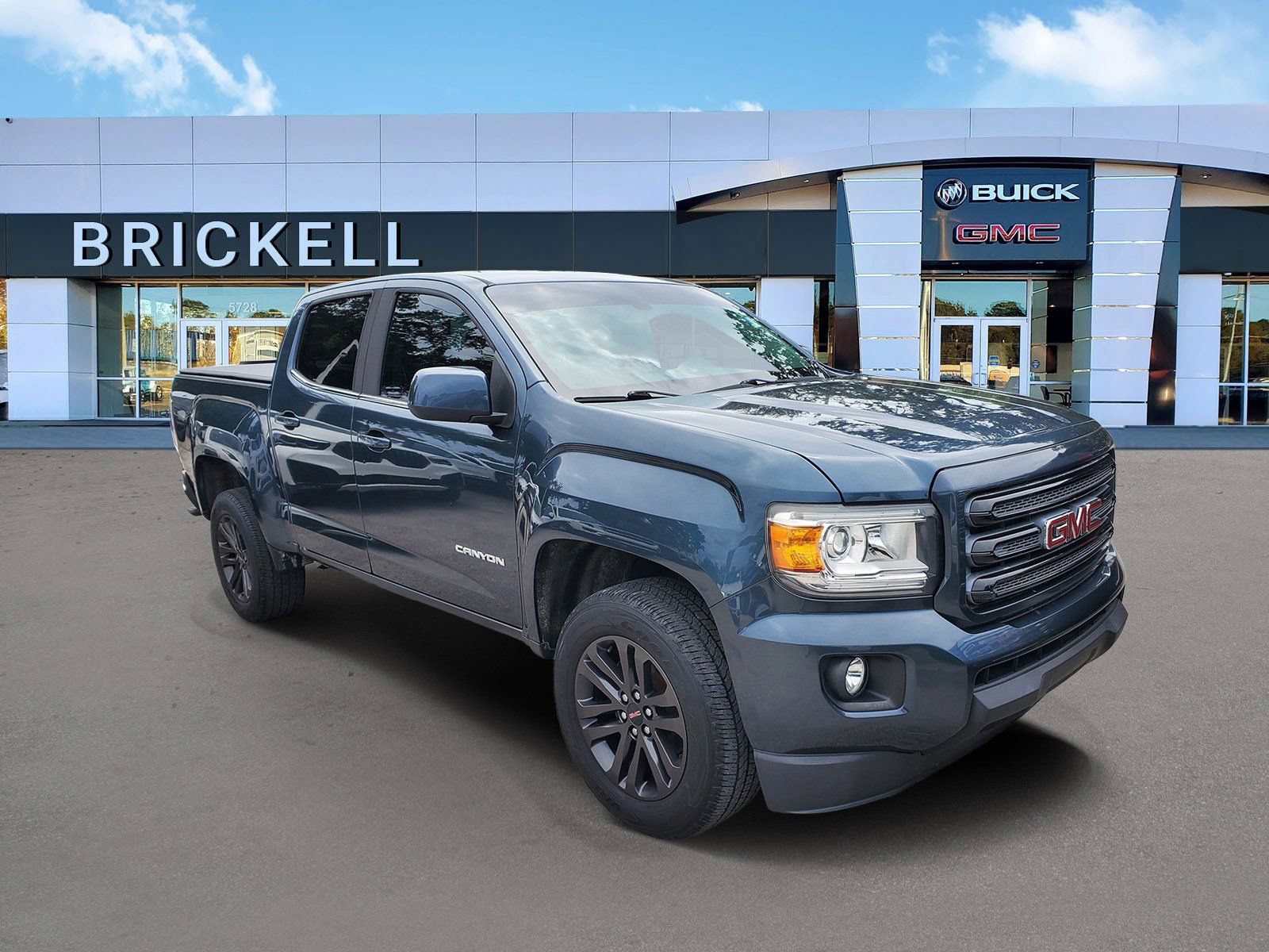 Used 2019 GMC Canyon SLE w/ Elevation Edition RWD image 2