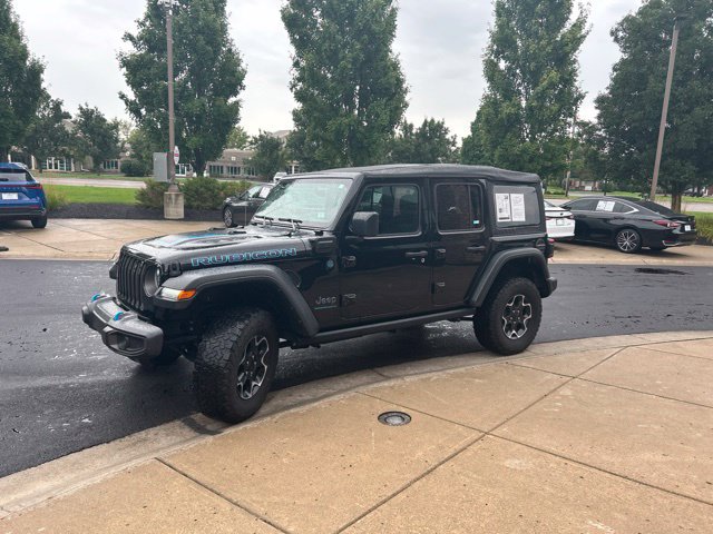 Used 2023 Jeep Wrangler Unlimited Rubicon 4xe w/ Cold Weather Group AWD/4WD image 3
