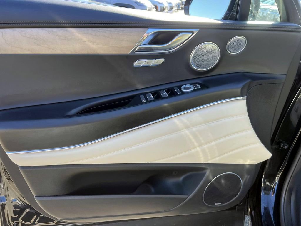 Certified 2023 Genesis GV80 3.5T image 17