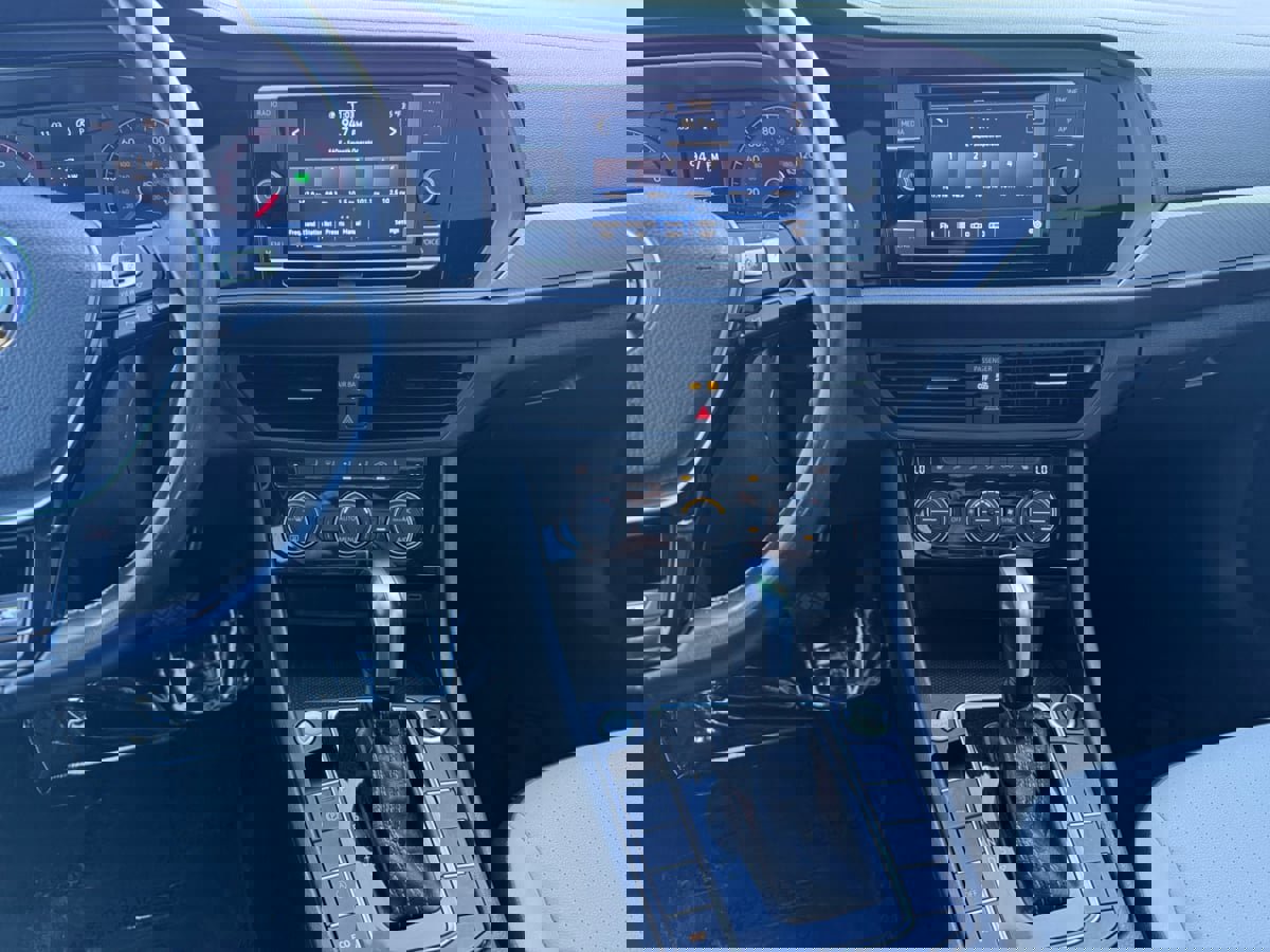 Used 2020 Volkswagen Jetta R-Line image 11