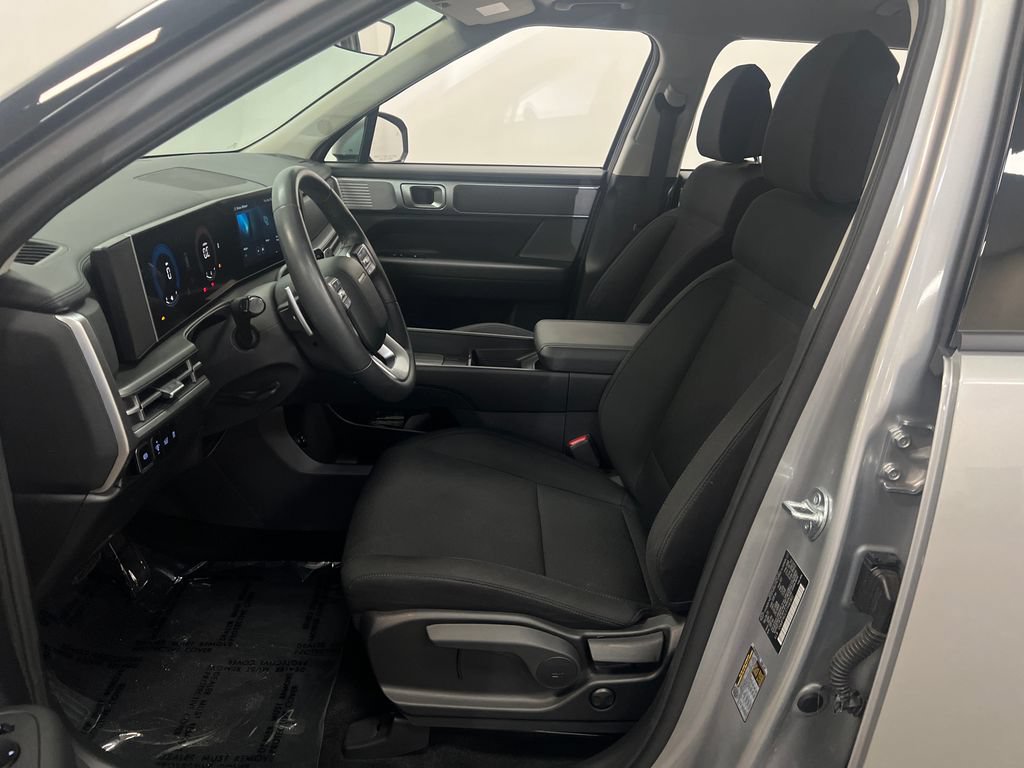 Used 2026 Hyundai Santa Fe SE FWD image 12