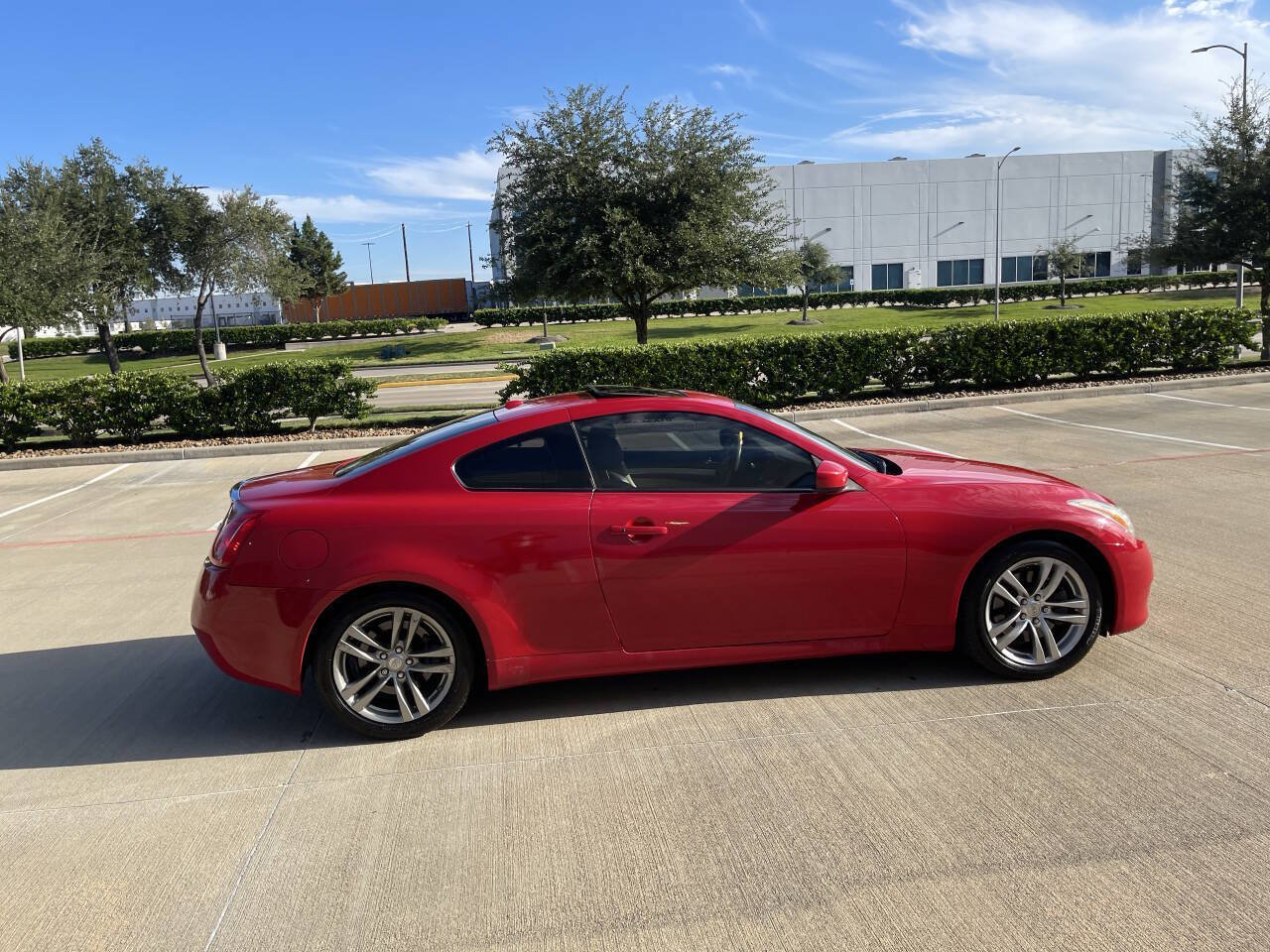 Used 2008 INFINITI G37 Journey RWD image 2