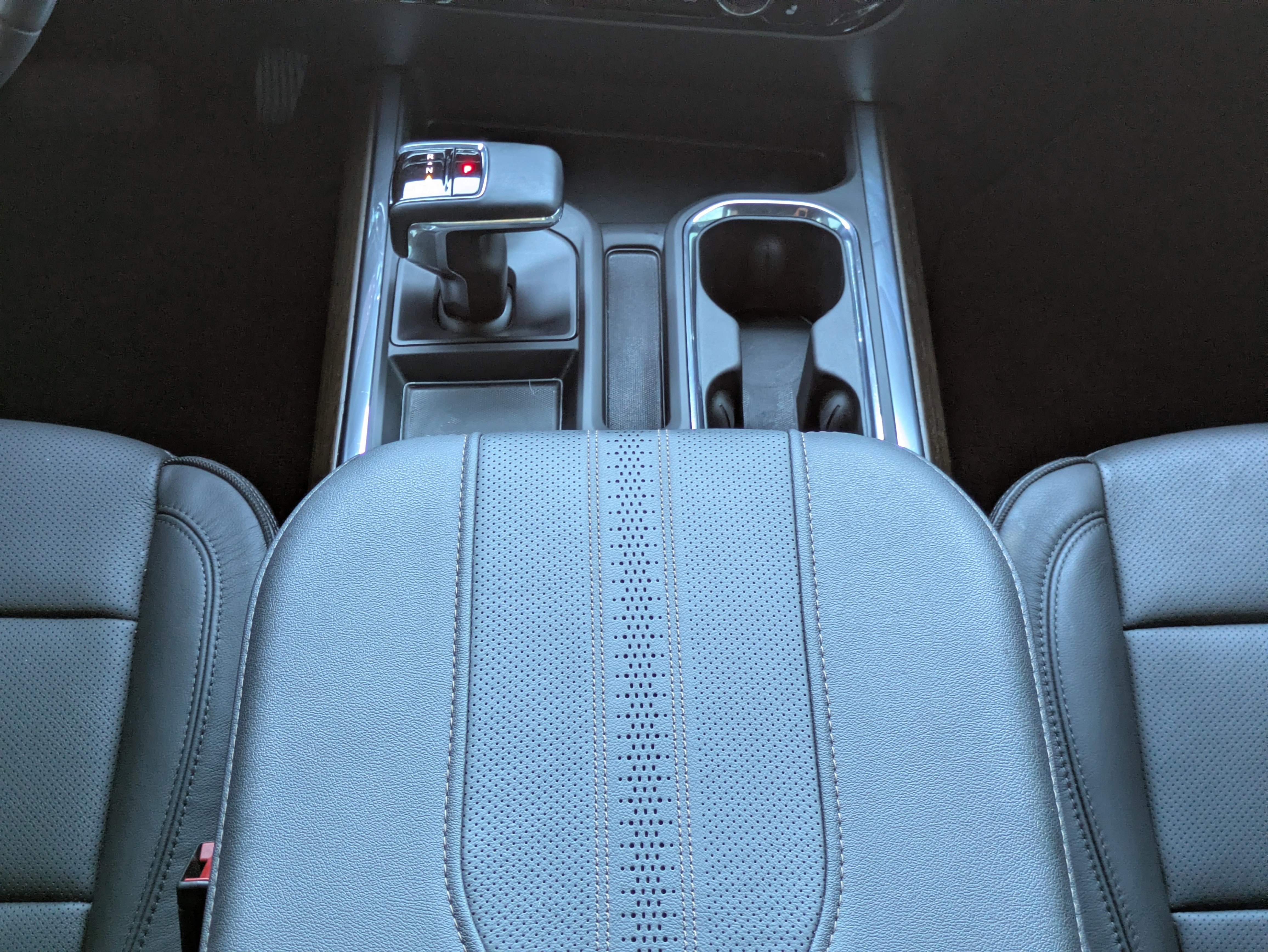 Used 2024 Chevrolet Silverado 1500 High Country w/ Technology Package image 6