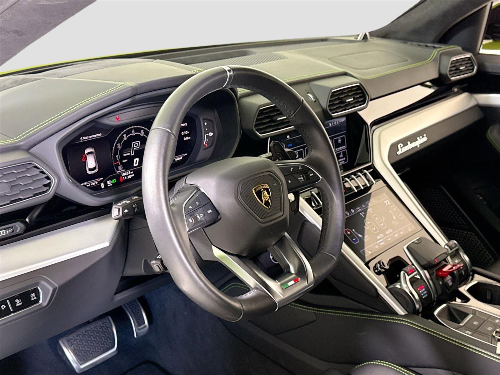 Used 2024 Lamborghini Urus S image 16