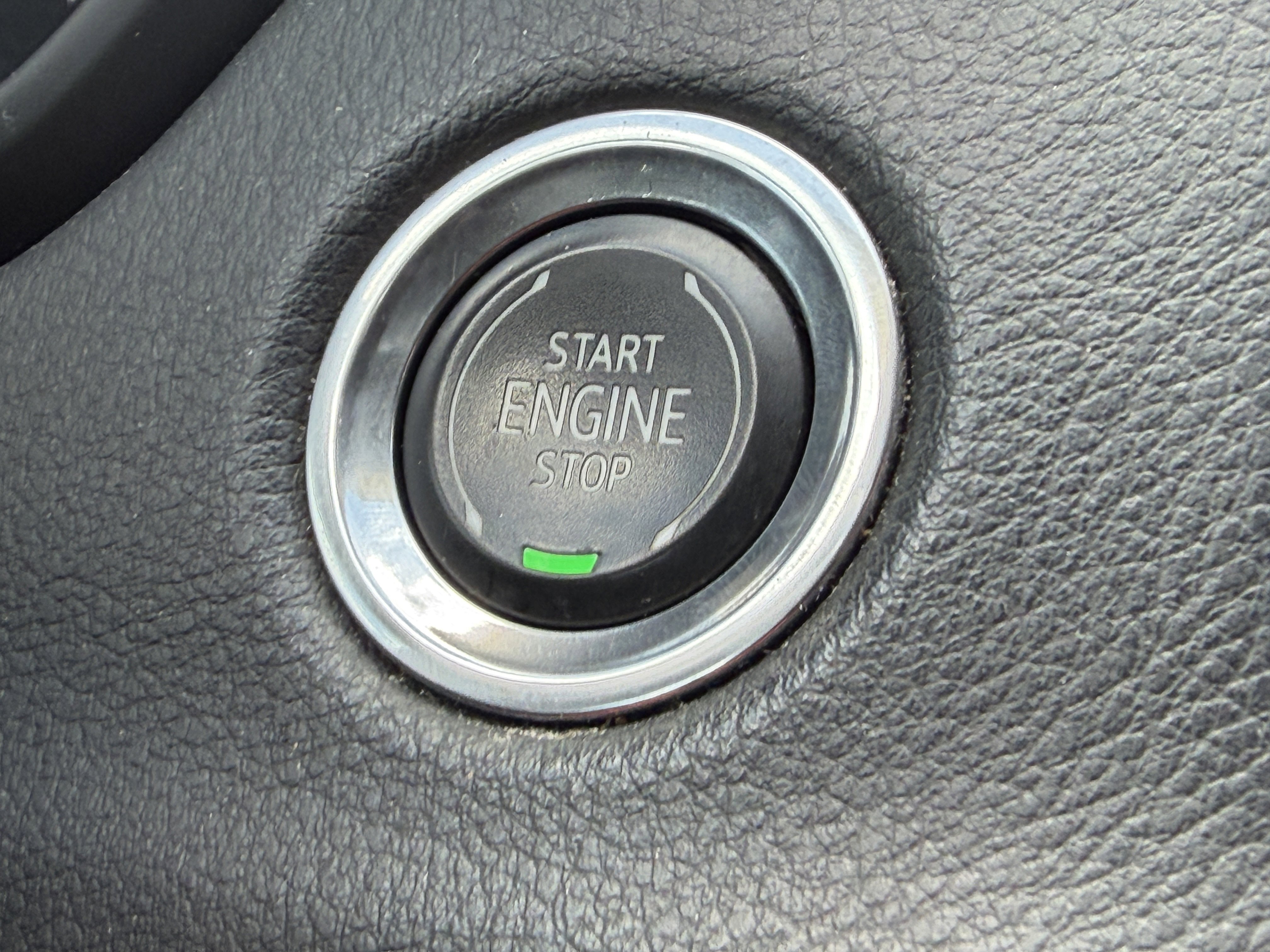 Certified 2023 Cadillac XT4 Premium Luxury w/ Enhanced Visibility Package image 23