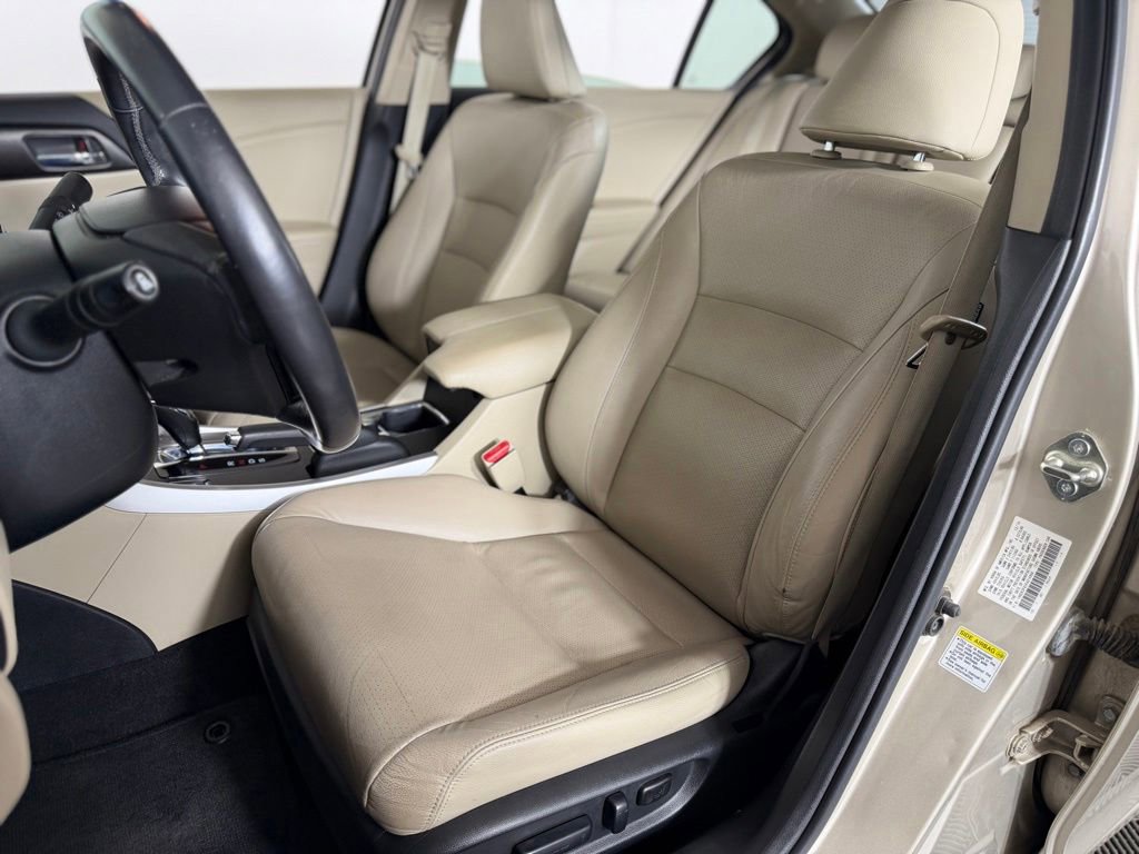 Used 2015 Honda Accord EX-L image 26