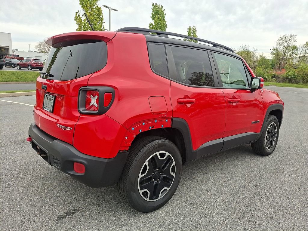 Used 2016 Jeep Renegade Trailhawk AWD/4WD image 11