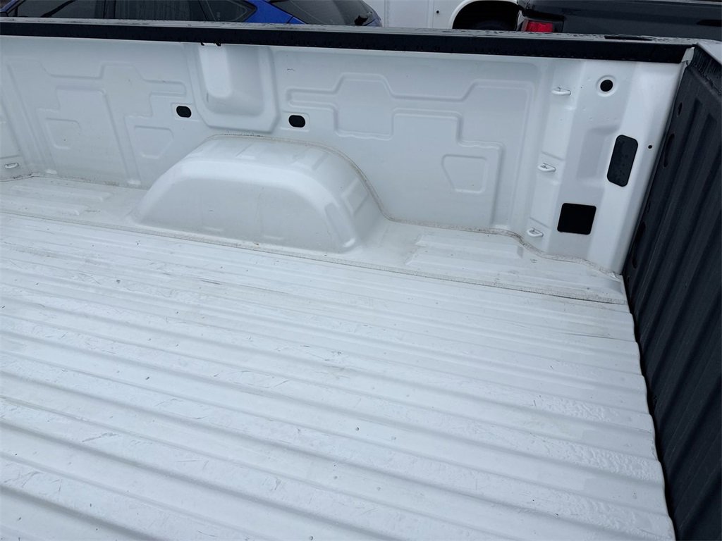 Used 2022 GMC Sierra 1500 Pro w/ Pro Value Package image 8