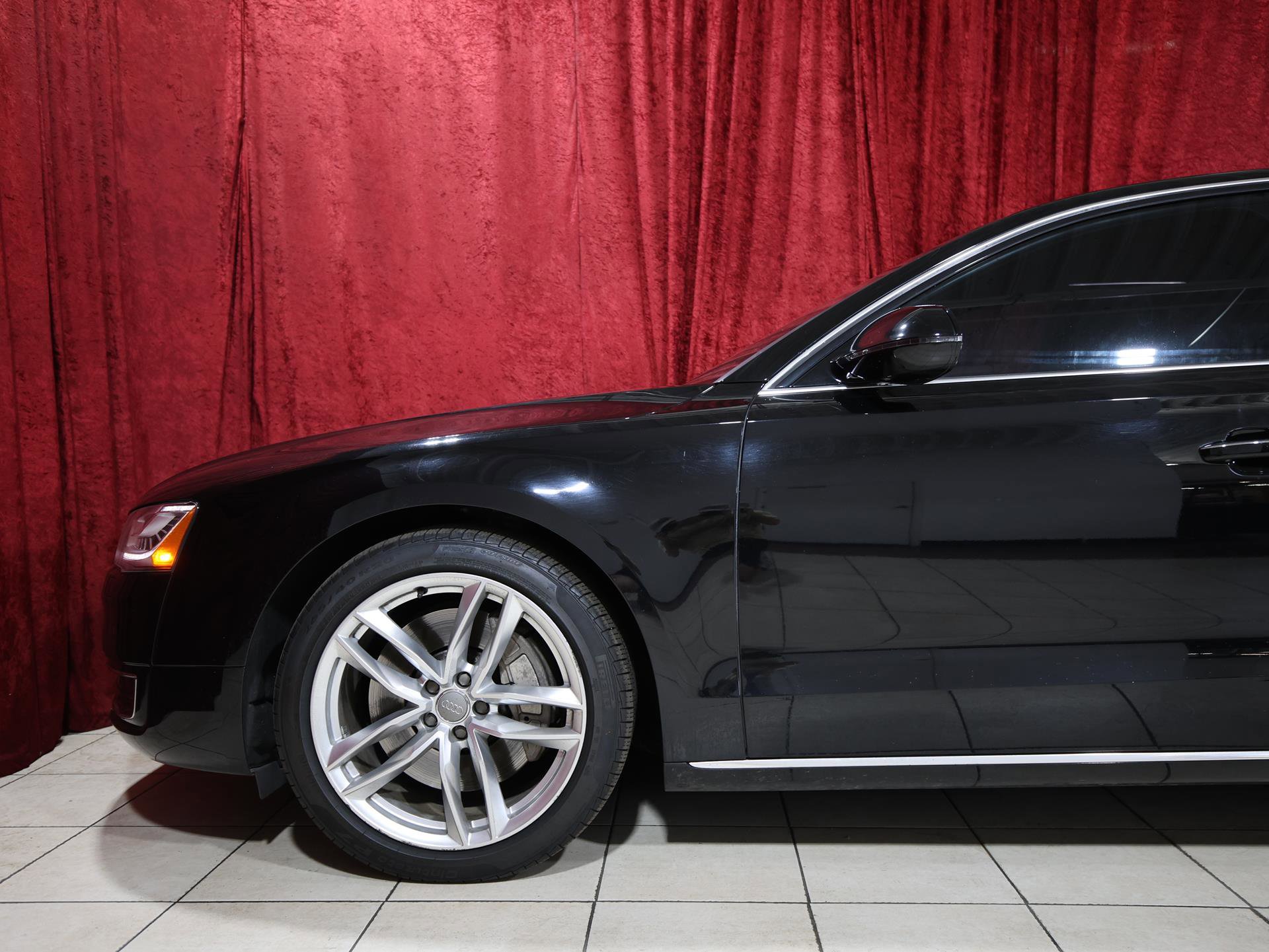 Used 2015 Audi A8 3.0T AWD/4WD image 5