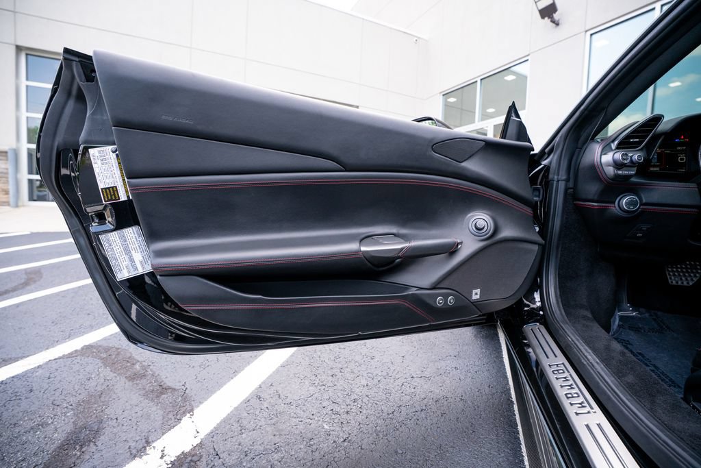 Used 2016 Ferrari 488 GTB RWD image 30