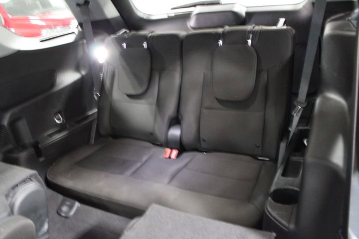 Used 2023 Ford Explorer XLT image 41