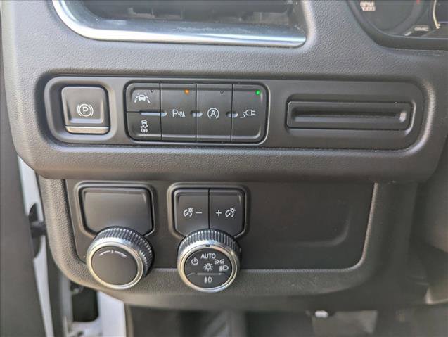 Used 2021 GMC Yukon XL SLT image 11