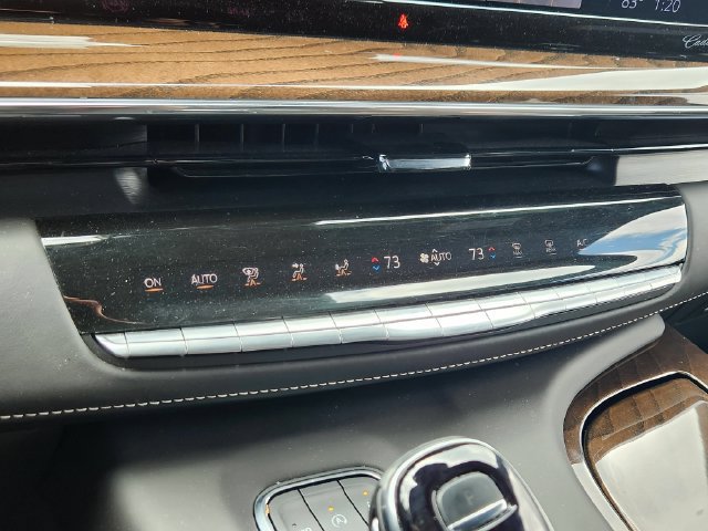 Certified 2023 Cadillac Escalade Sport Platinum w/ Heavy-Duty Trailer Package AWD/4WD image 18