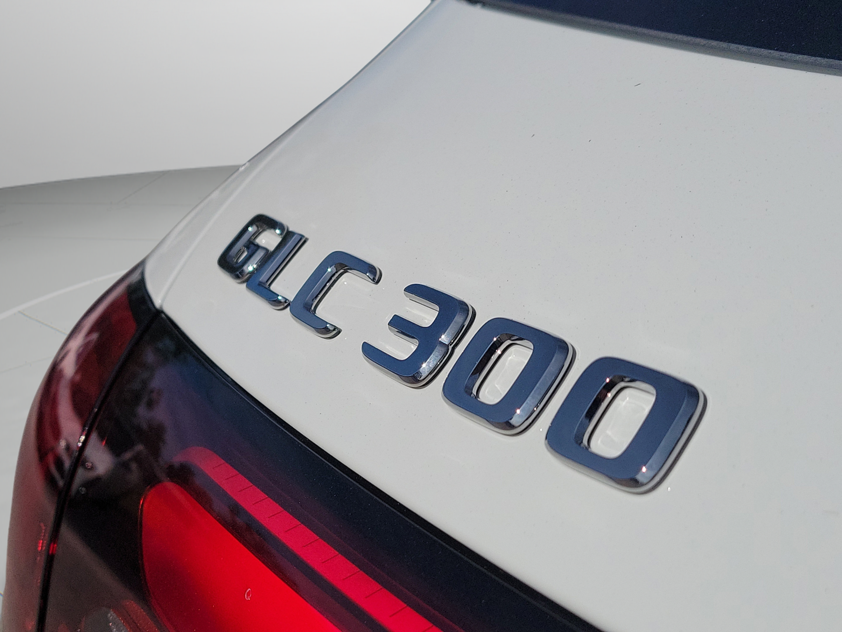 Used 2026 Mercedes-Benz GLC 300 image 34