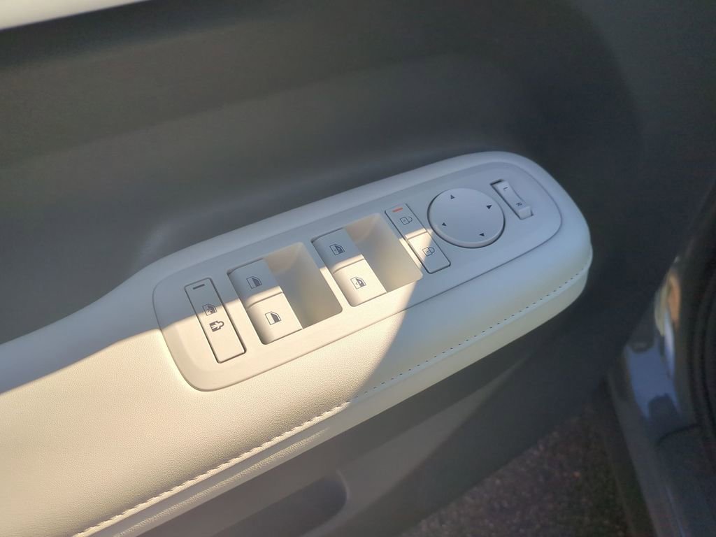 Used 2024 Hyundai Santa Fe SEL image 14