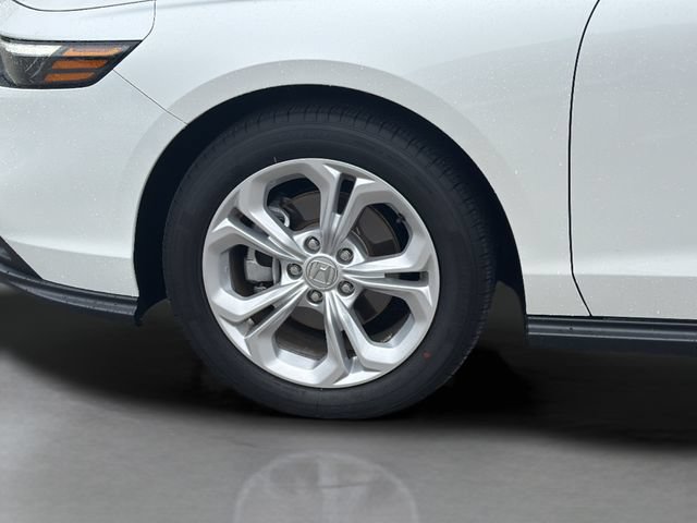Certified 2025 Honda Accord LX image 5
