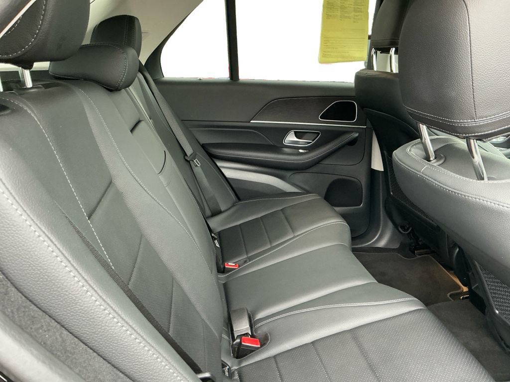 Used 2024 Mercedes-Benz GLE 350 4MATIC w/ AMG Line Exterior image 20