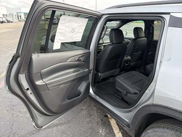 New 2026 Chevrolet Traverse LT AWD/4WD image 24