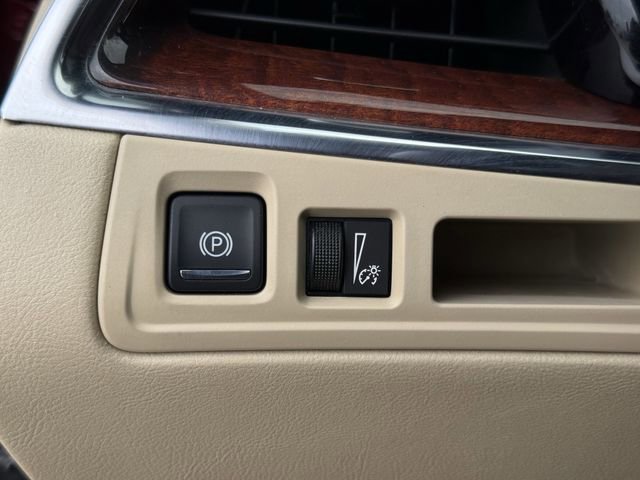 Used 2017 Cadillac XT5 Luxury w/ Driver Awareness Package image 23