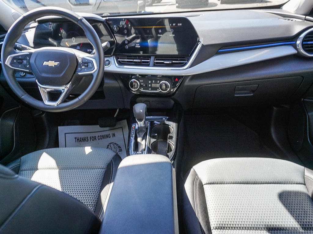 Used 2026 Chevrolet Trax LT w/ Driver Confidence Package FWD image 14