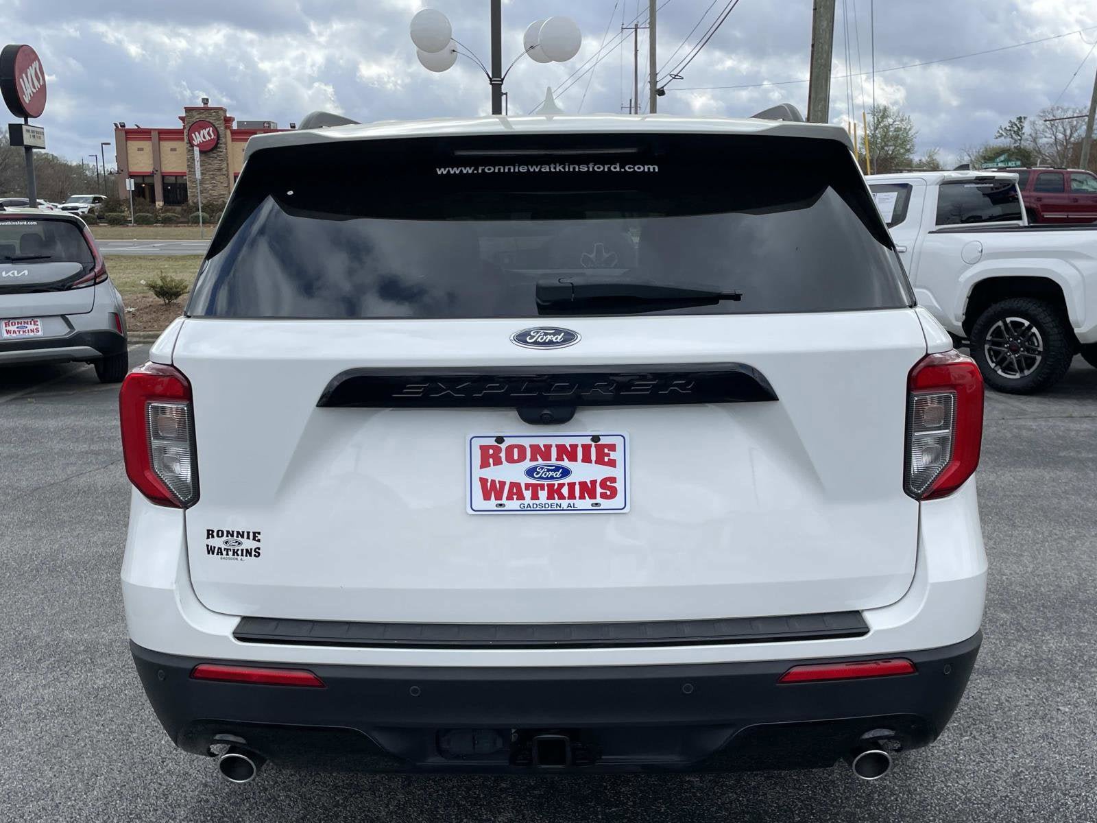 Used 2023 Ford Explorer ST-Line w/ Class IV Trailer Tow Package RWD image 5