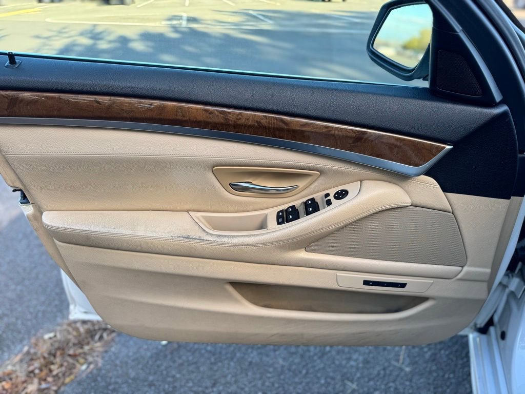 Used 2011 BMW 535i Sedan image 8