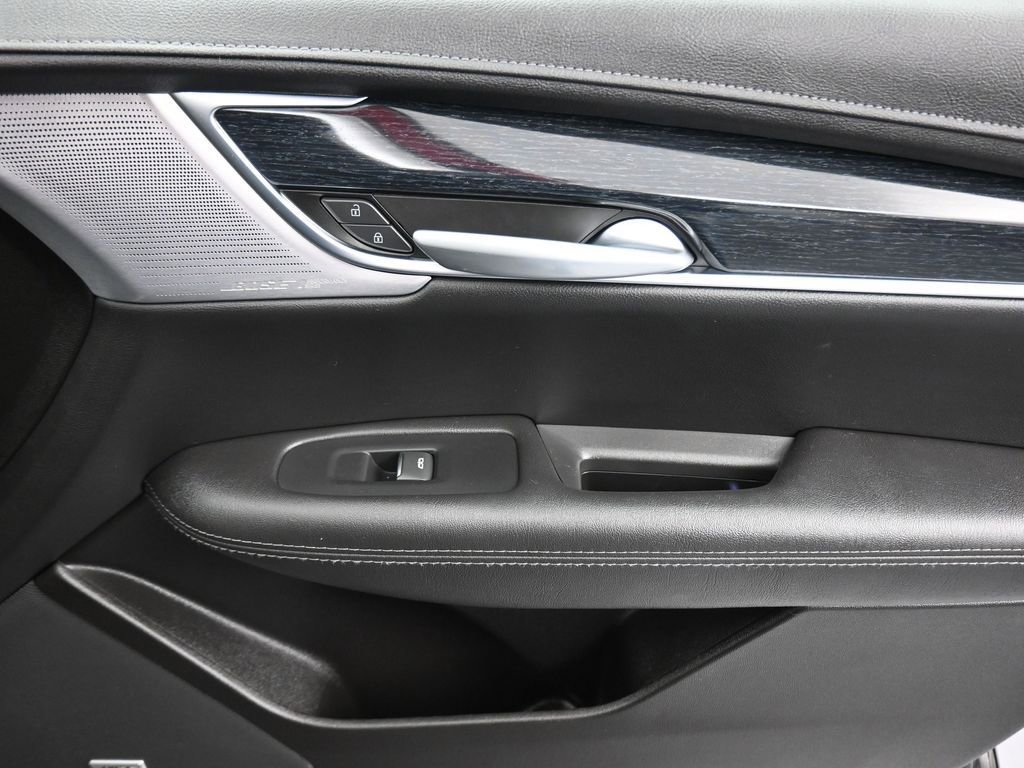 Used 2025 Cadillac XT5 Premium Luxury image 42