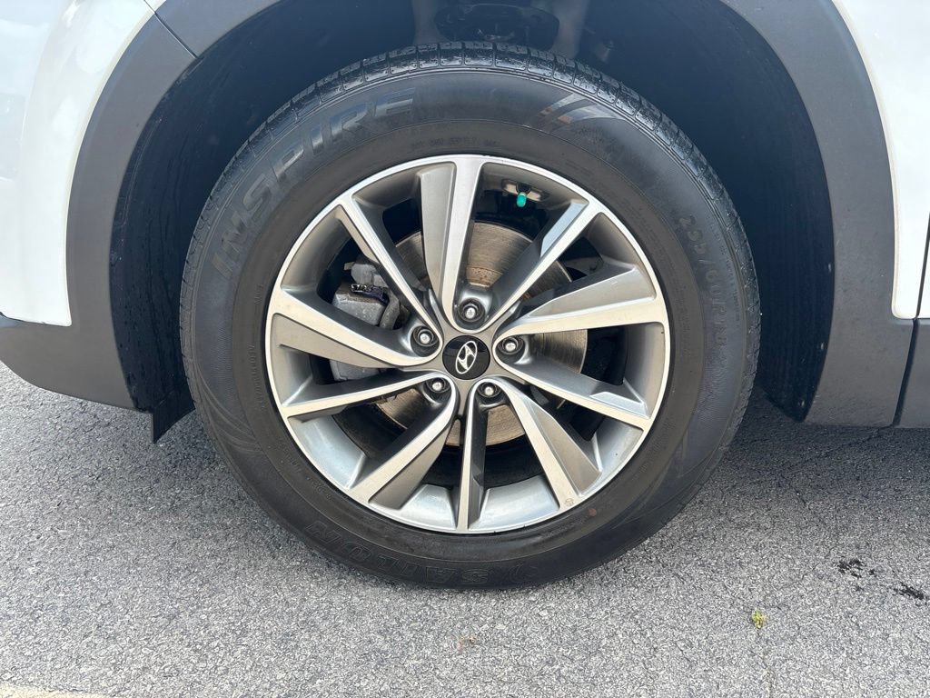 Used 2020 Hyundai Santa Fe SEL w/ Convenience Package AWD/4WD image 11
