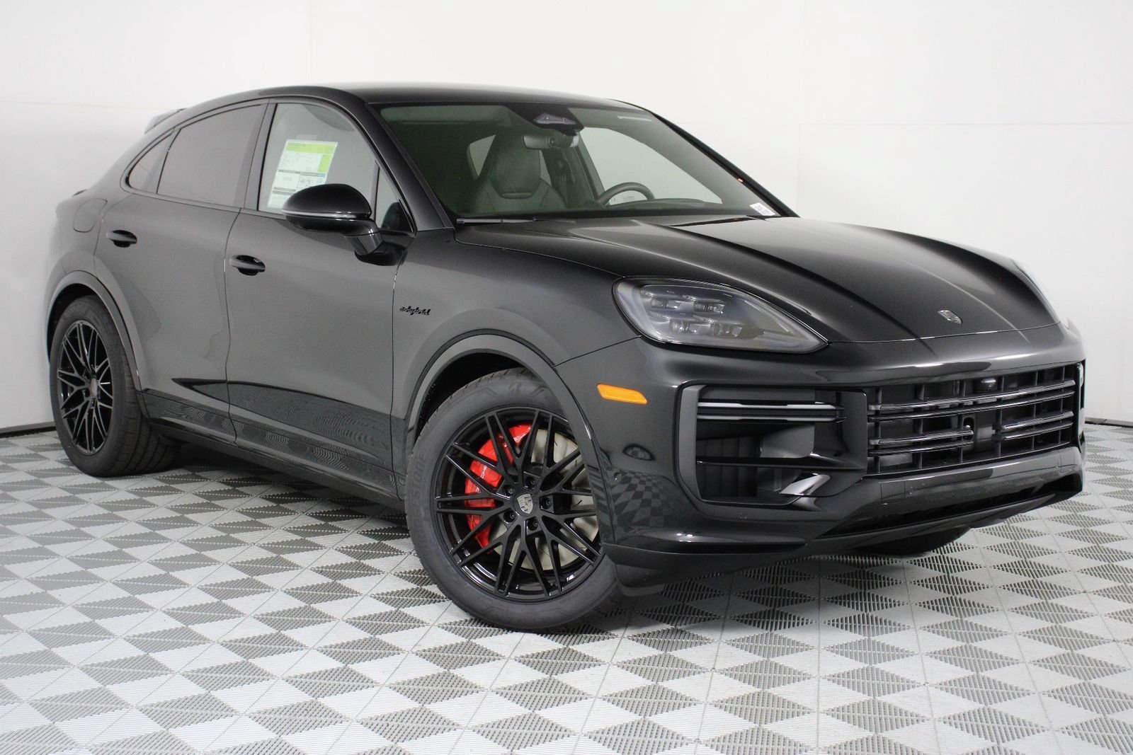 New 2026 Porsche Cayenne Turbo AWD/4WD image 9
