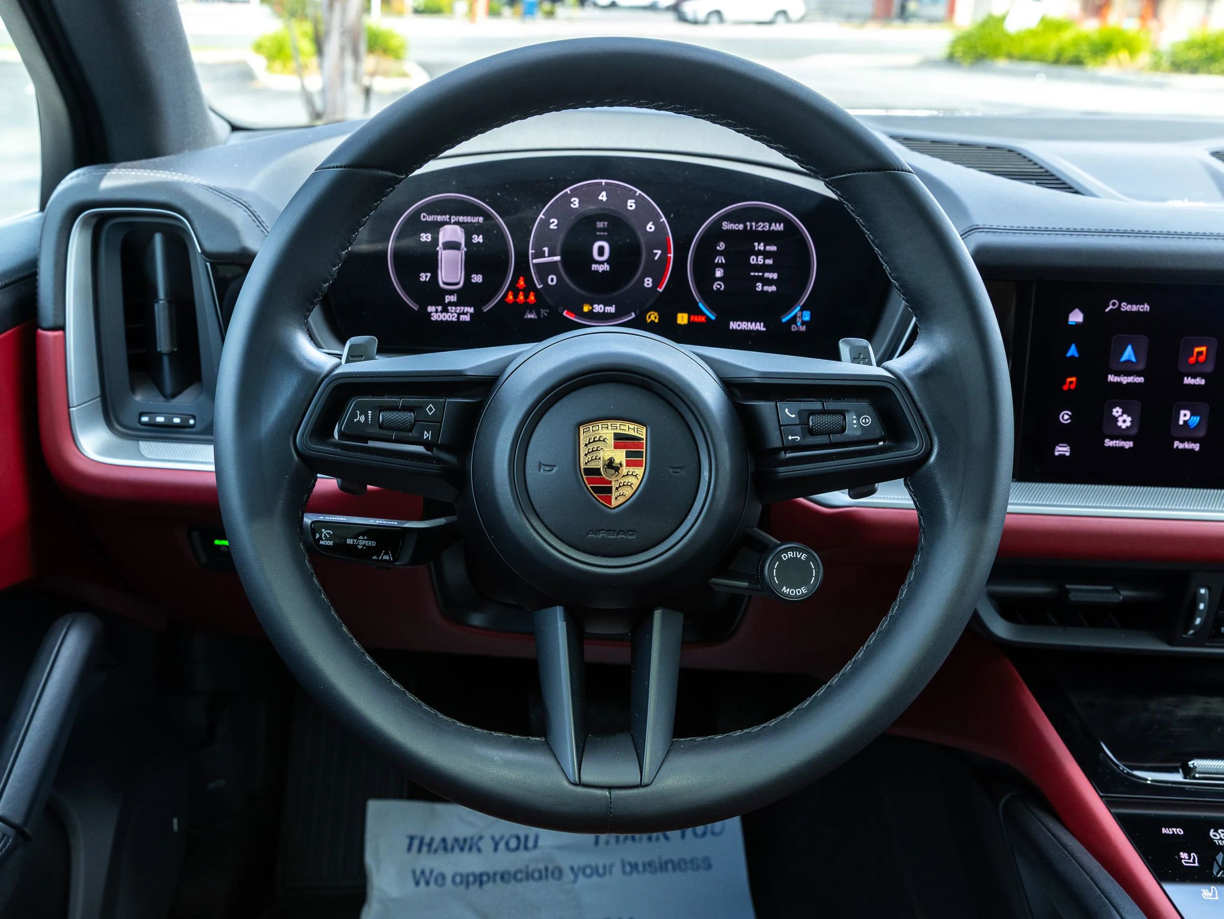 Used 2024 Porsche Cayenne image 35